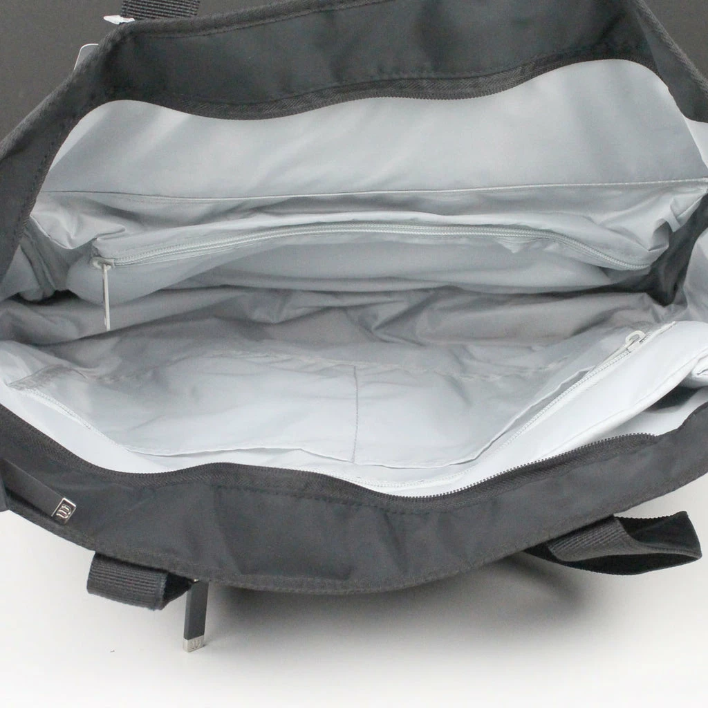 Wilson Women's Tote Racquet Bag (Black) - Image 3